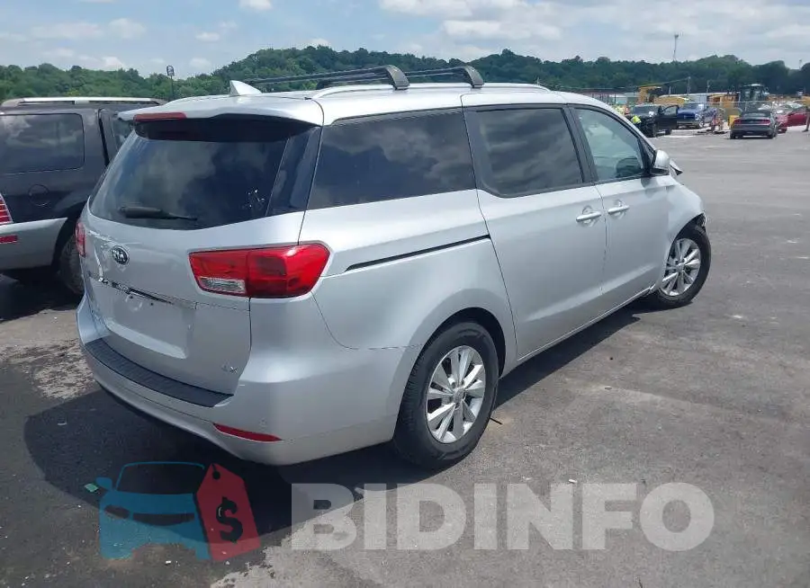 KNDMB5C1XG6112034 Photo# 4