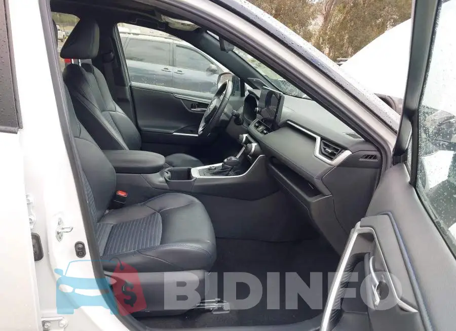 4T3E6RFV8PU130125 Photo# 5