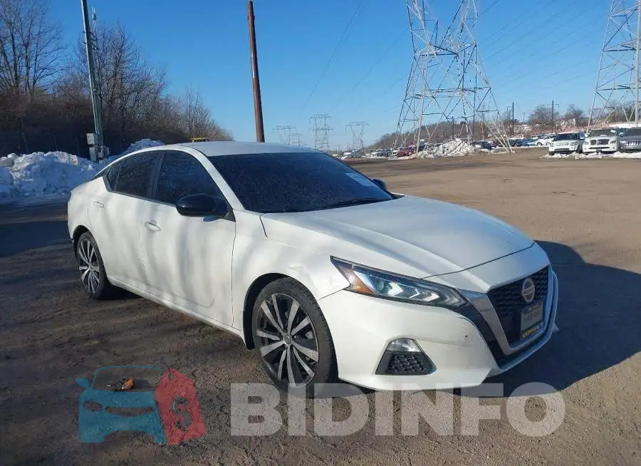 1N4BL4CV2MN325892 Photo# 1