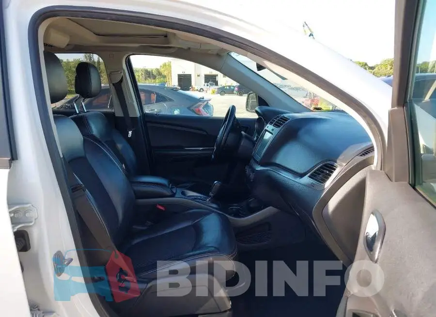 3C4PDCGB7LT250595 Photo# 5
