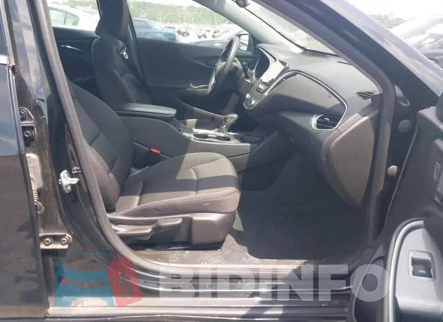 1G1ZD5ST3RF162031 Photo# 5
