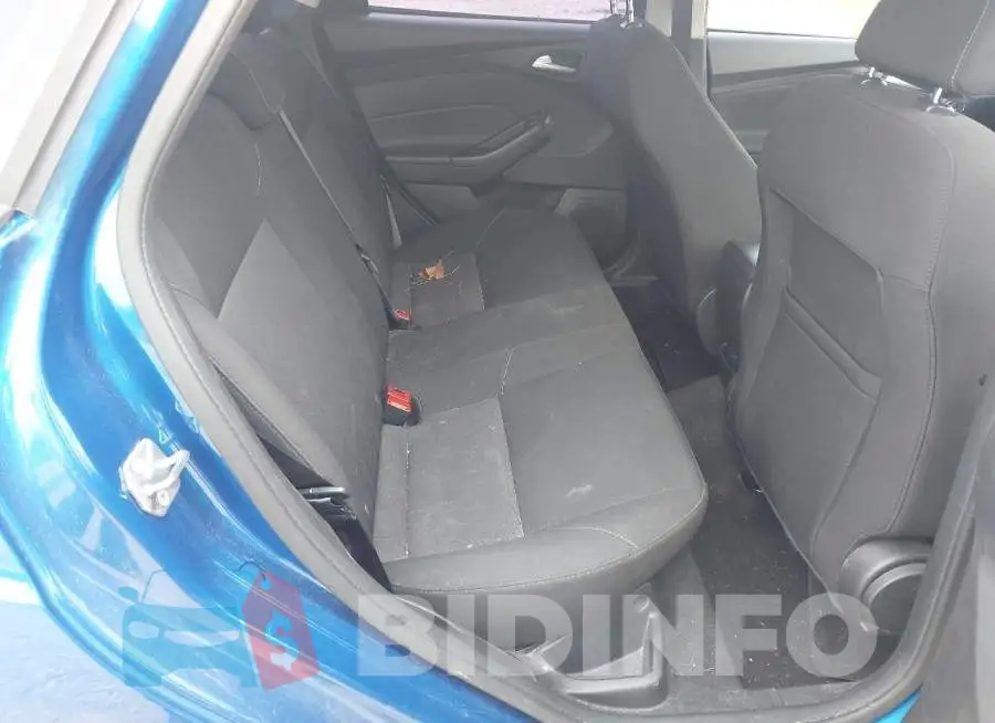 1FADP3F27JL304973 Photo# 8