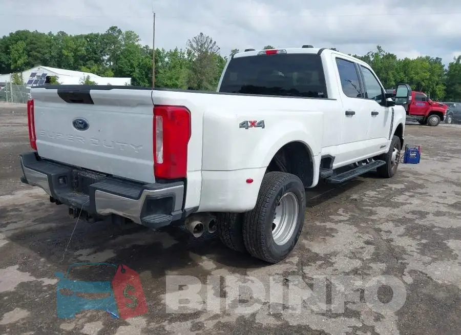 1FT8W3DTXTEC23158 Photo# 4