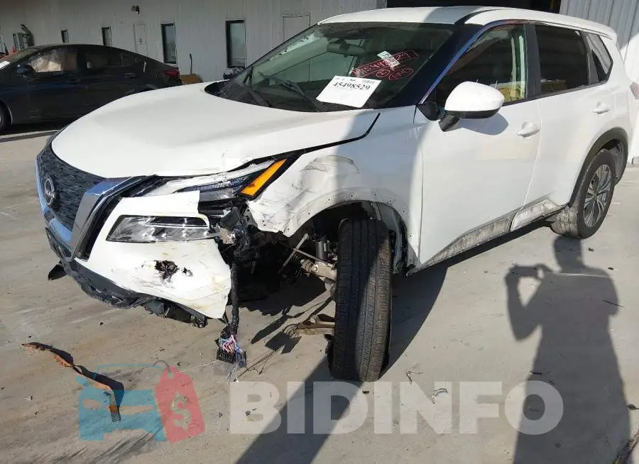 5N1BT3BA9PC827796 Photo# 6