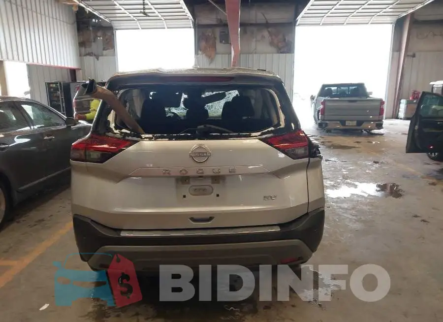 JN8BT3BA3PW424758 Photo# 15