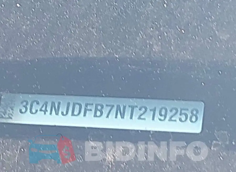 3C4NJDFB7NT219258 Photo# 18