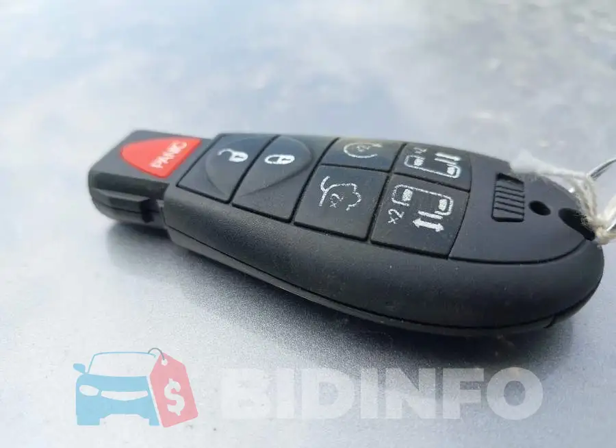 2C4RDGEG8KR739944 Photo# 11