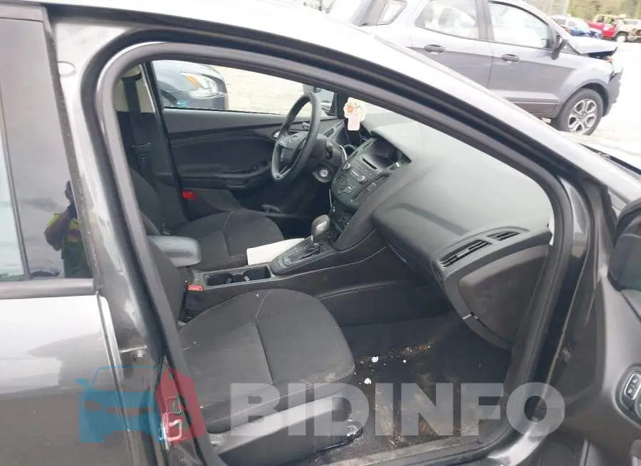 1FADP3F2XHL265323 Photo# 5