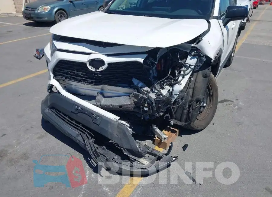 2T3F1RFV9PC359742 Photo# 6
