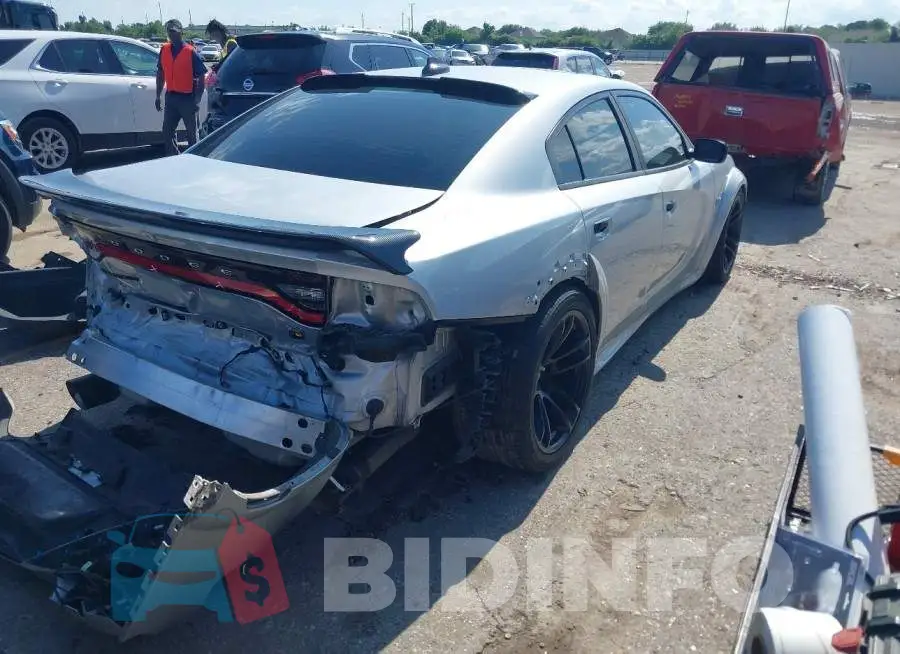 2C3CDXGJ2PH671186 Photo# 4