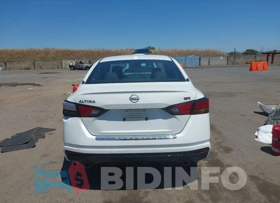 1N4BL4CV3PN353334 Photo# 17