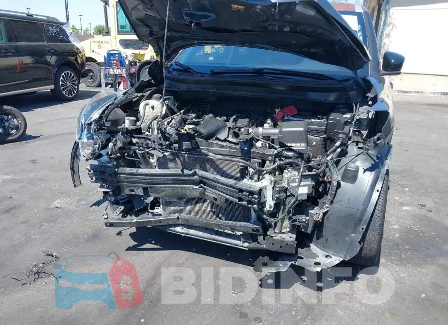 3N1CP5CU2JL504576 Photo# 6