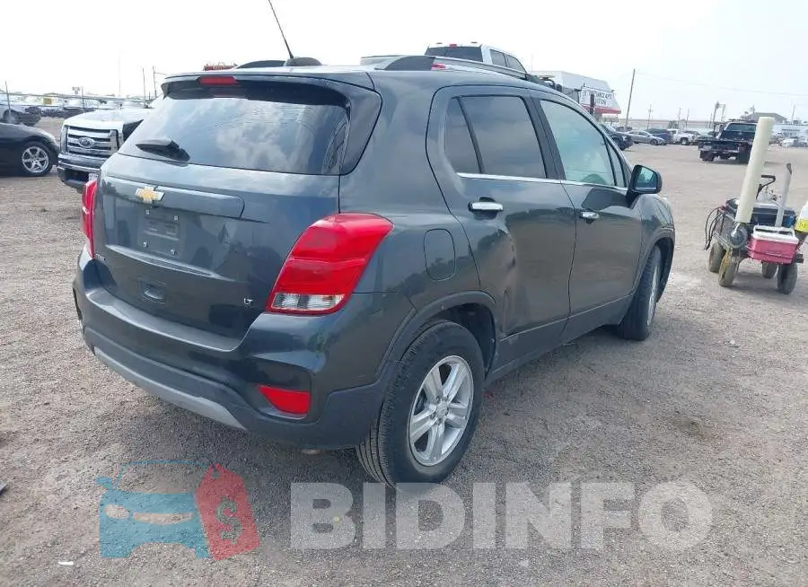 KL7CJLSB4HB233872 Photo# 4