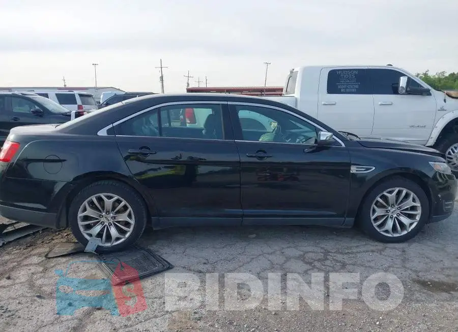 1FAHP2F85GG104658 Photo# 13