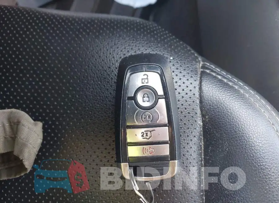 1FMCU9H60LUA44989 Photo# 11