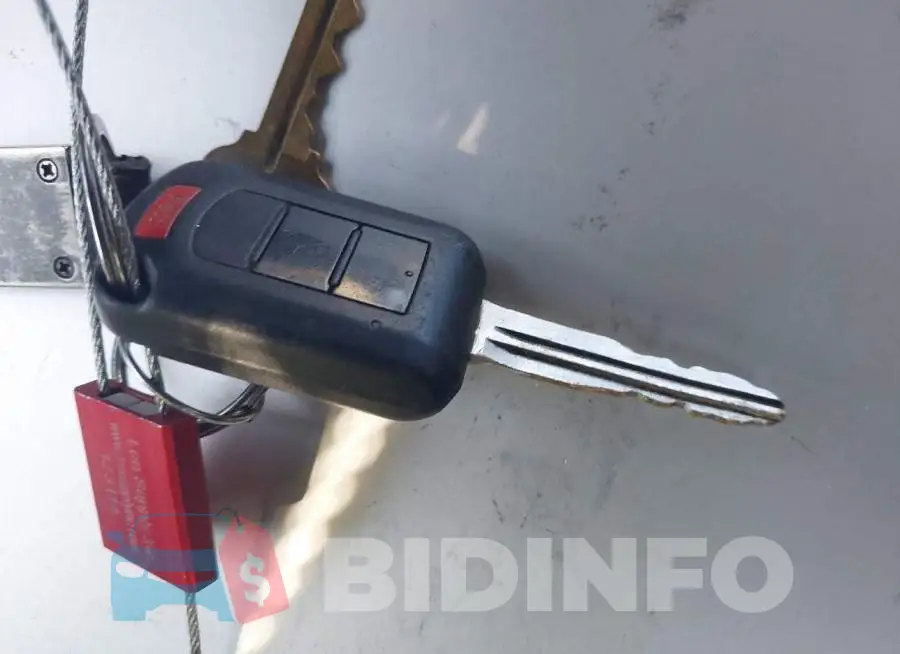 ML32F3FJ4LHF08895 Photo# 11