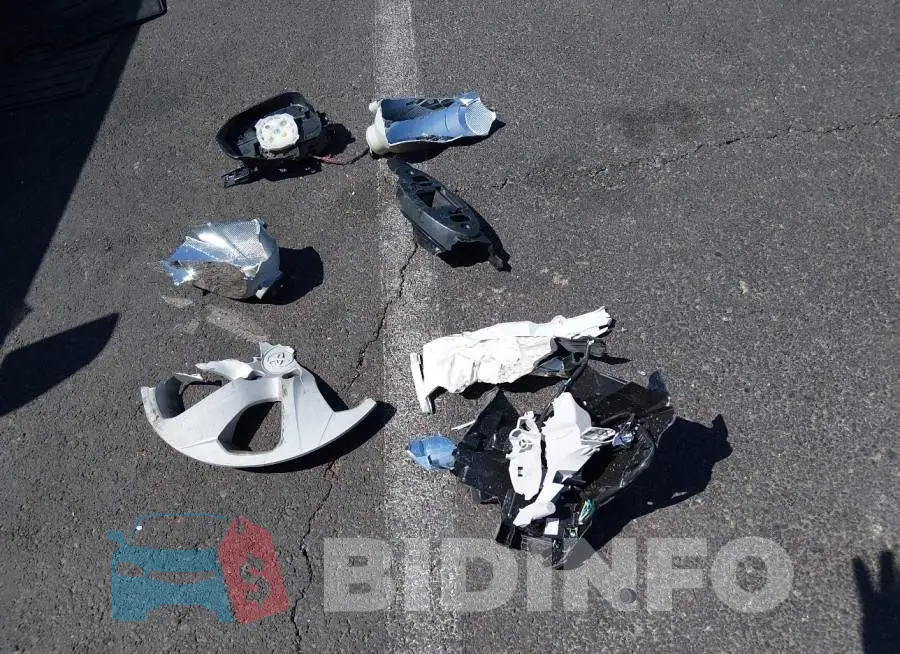 JTMF1RFV2LD049745 Photo# 12