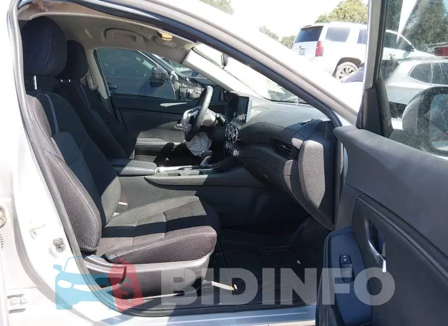3N1AB8CV3LY304165 Photo# 5