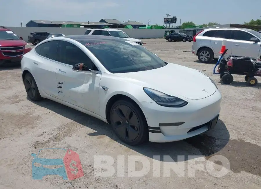 5YJ3E1EA1JF057722 Photo# 1