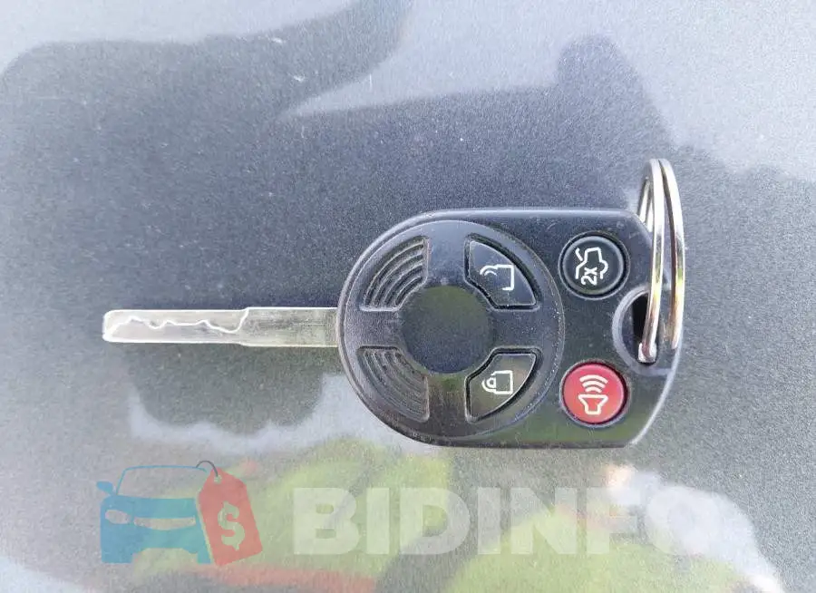 1FADP3F24JL252587 Photo# 11