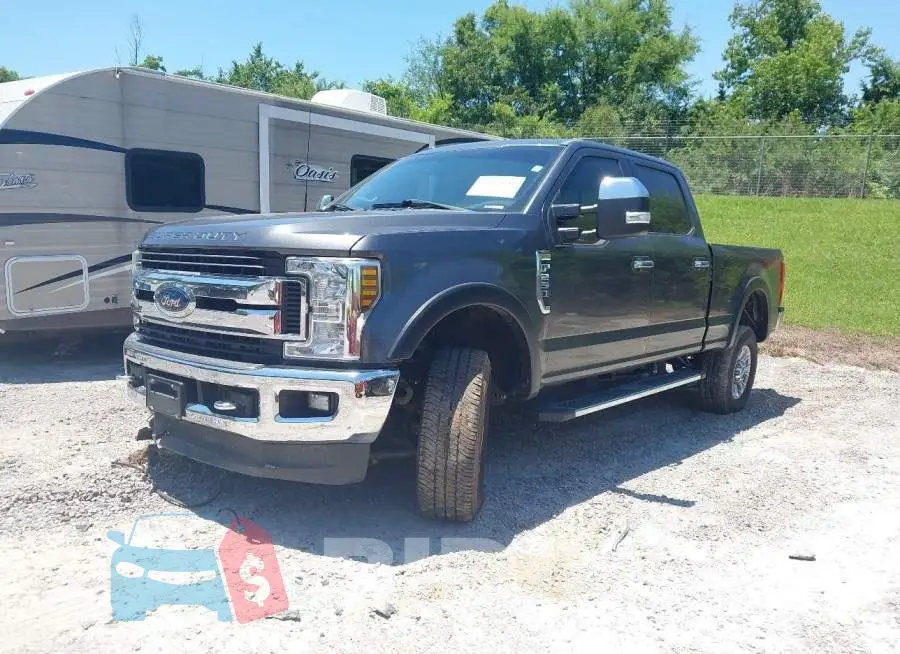 1FT7W2B61JEB87327 Photo# 2