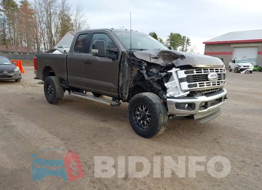 1FT7X2BN2PED27771 Photo# 1