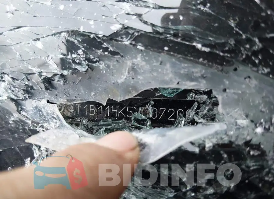 4T1B11HK5JU072092 Photo# 9