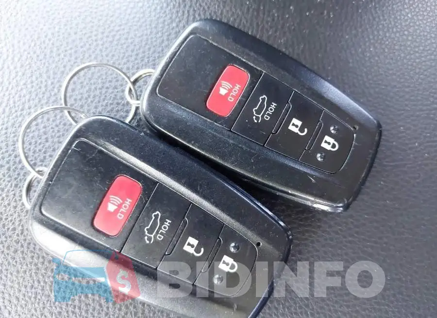 JTMP1RFV8KD014498 Photo# 11