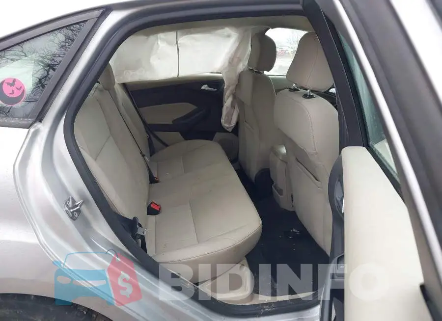 1FADP3FE8HL295088 Photo# 8