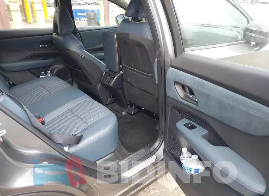 JN1DF0CD4PM706909 Photo# 8