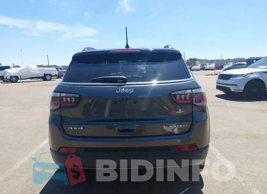 3C4NJDCB9JT360511 Photo# 16