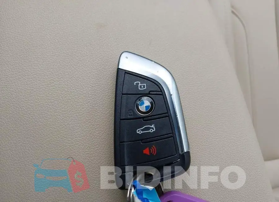 5UXTY3C08M9F36815 Photo# 11