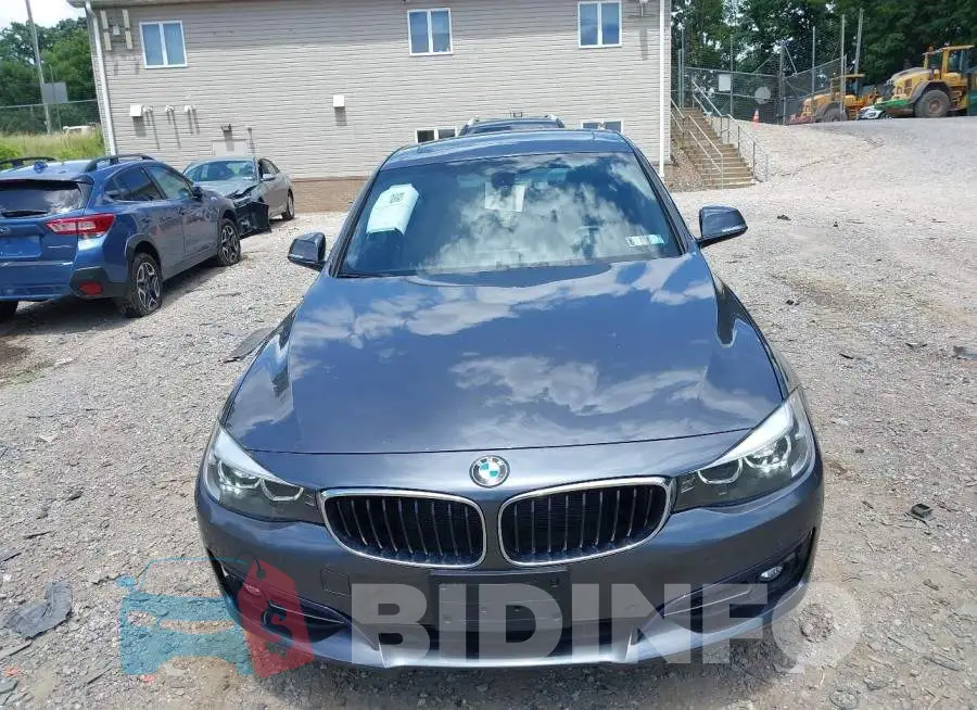 WBA8Z9C59JG828607 Photo# 6