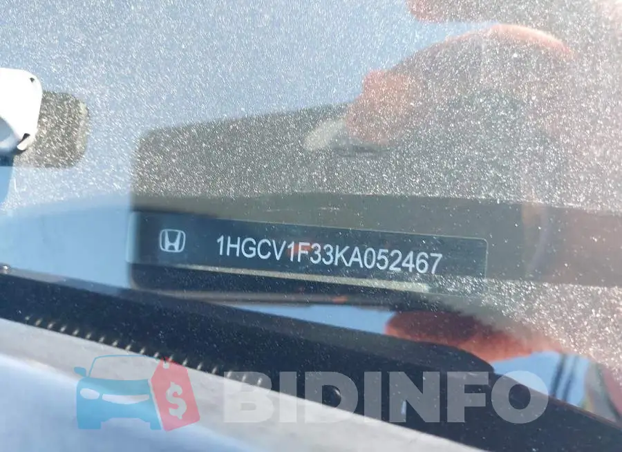 1HGCV1F33KA052467 Photo# 9