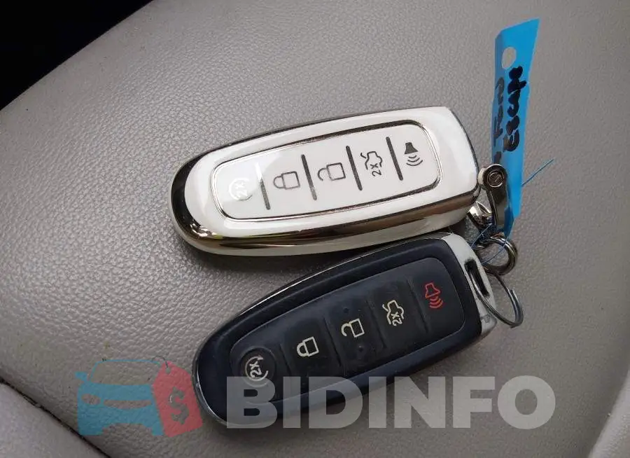 1FMCU0HD1KUB81223 Photo# 11