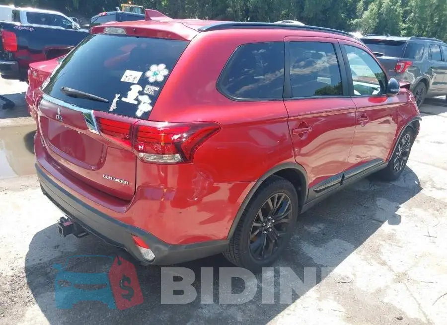 JA4AD3A35JZ035045 Photo# 4