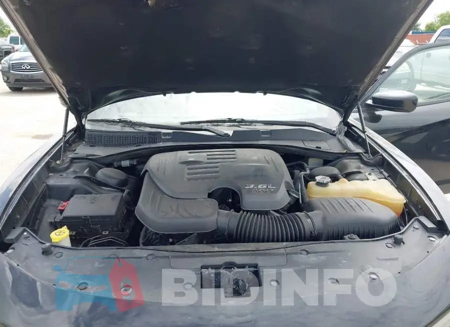 2C3CDXFG6GH151174 Photo# 10
