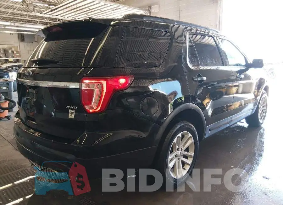 1FM5K8B82HGD15009 Photo# 4