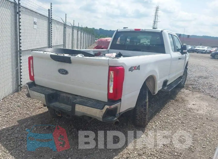 1FT8X2BA9REC85653 Photo# 4