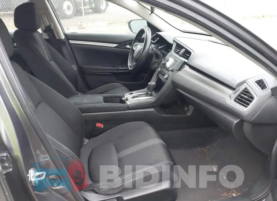 19XFC2F68KE208033 Photo# 5