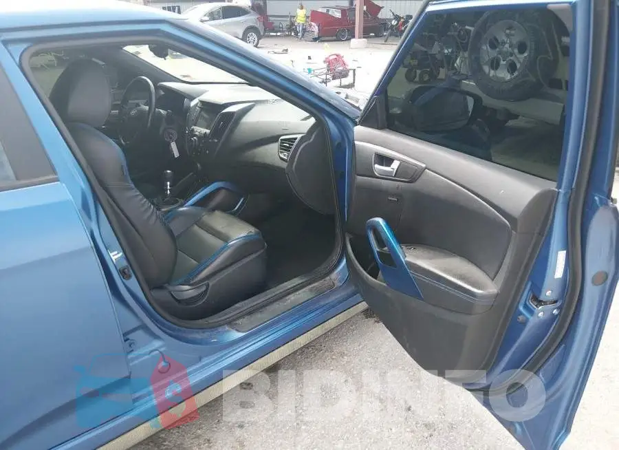 KMHTC6AE8GU264616 Photo# 5