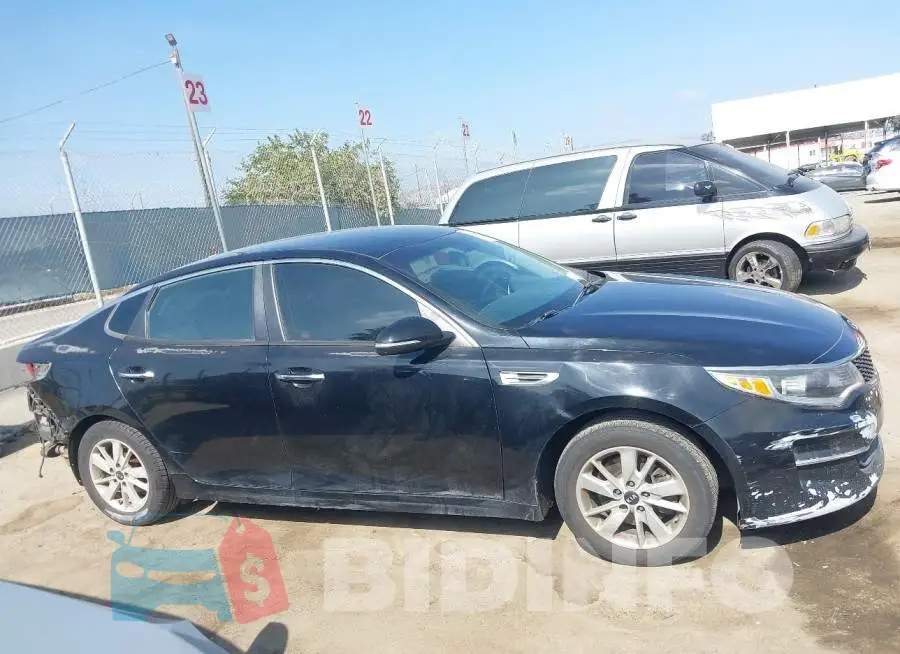 5XXGT4L36JG217653 Photo# 14