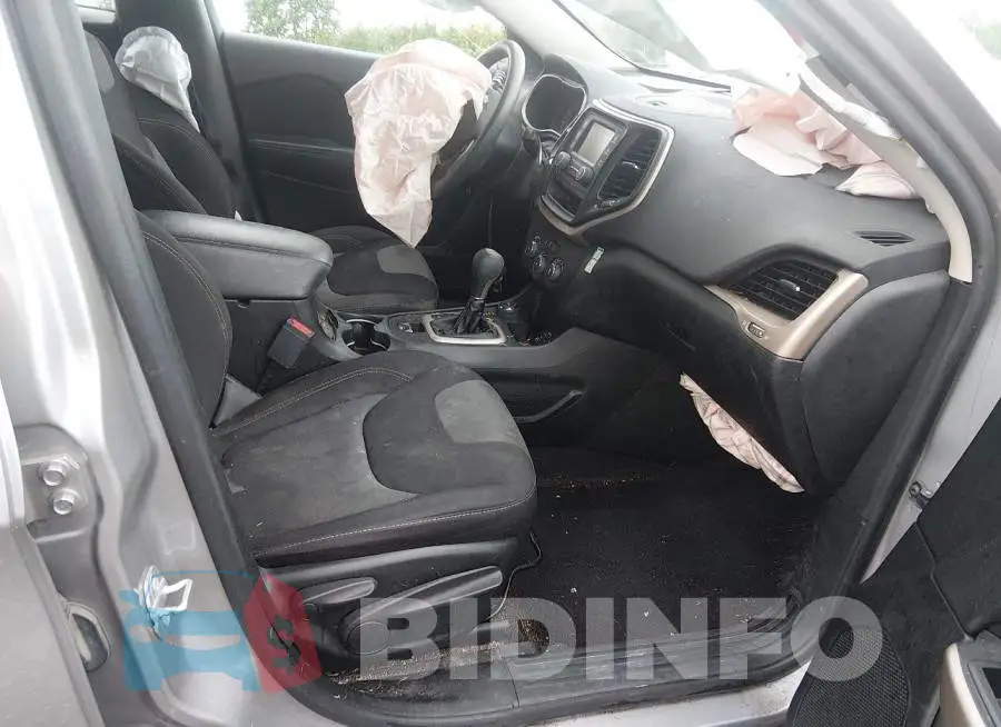 1C4PJMAB4HD220233 Photo# 5
