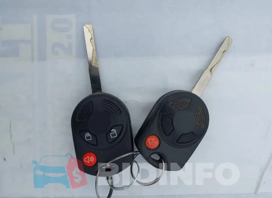 1FMCU9G99GUA85378 Photo# 11