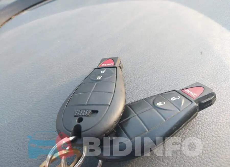 3C7WRSCJ9JG324452 Photo# 10