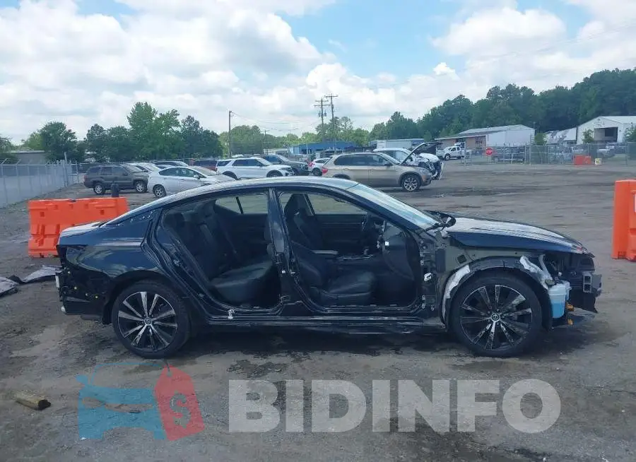 1N4BL4CV5NN343126 Photo# 13