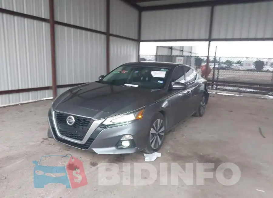1N4BL4EV1KC220198 Photo# 2