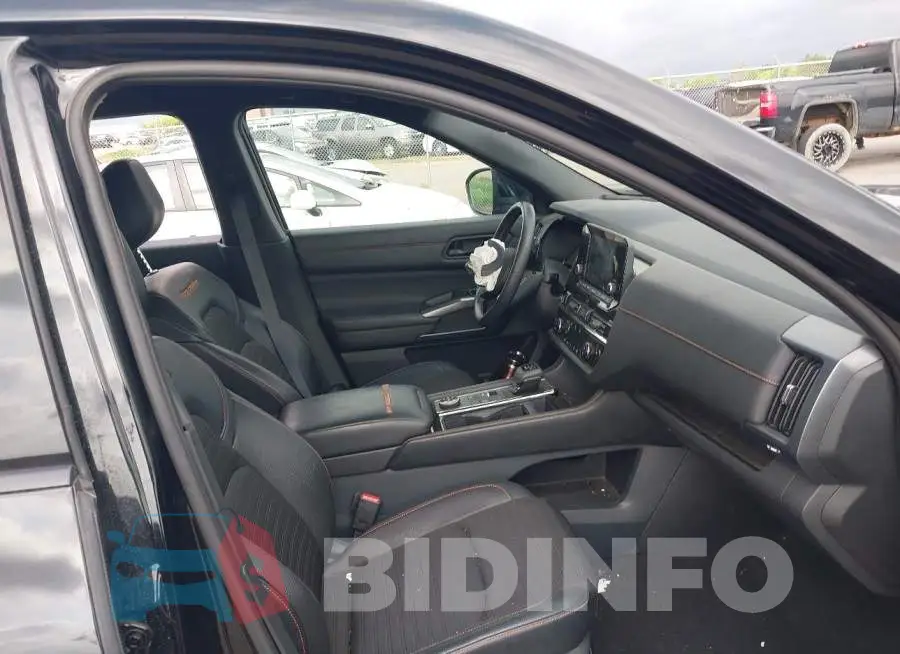 5N1DR3BD6PC216304 Photo# 5