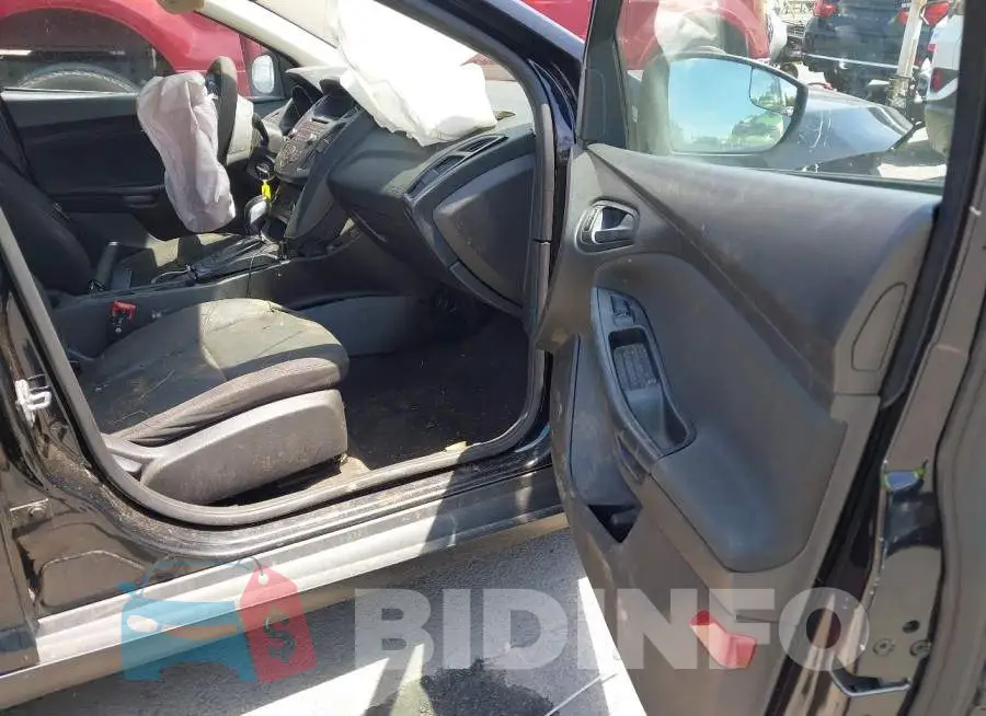 1FADP3E22GL241453 Photo# 5