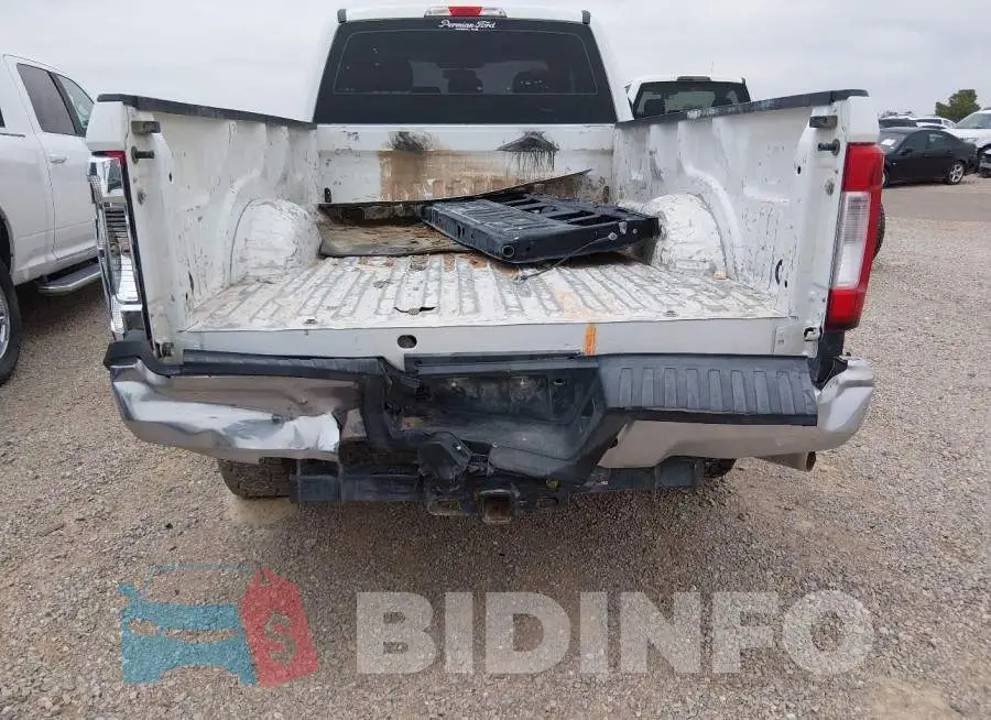 1FT7X2B60JEB35491 Photo# 6